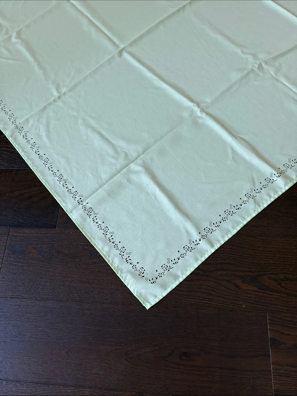 Pale Green Tablecloth with Delicate Border